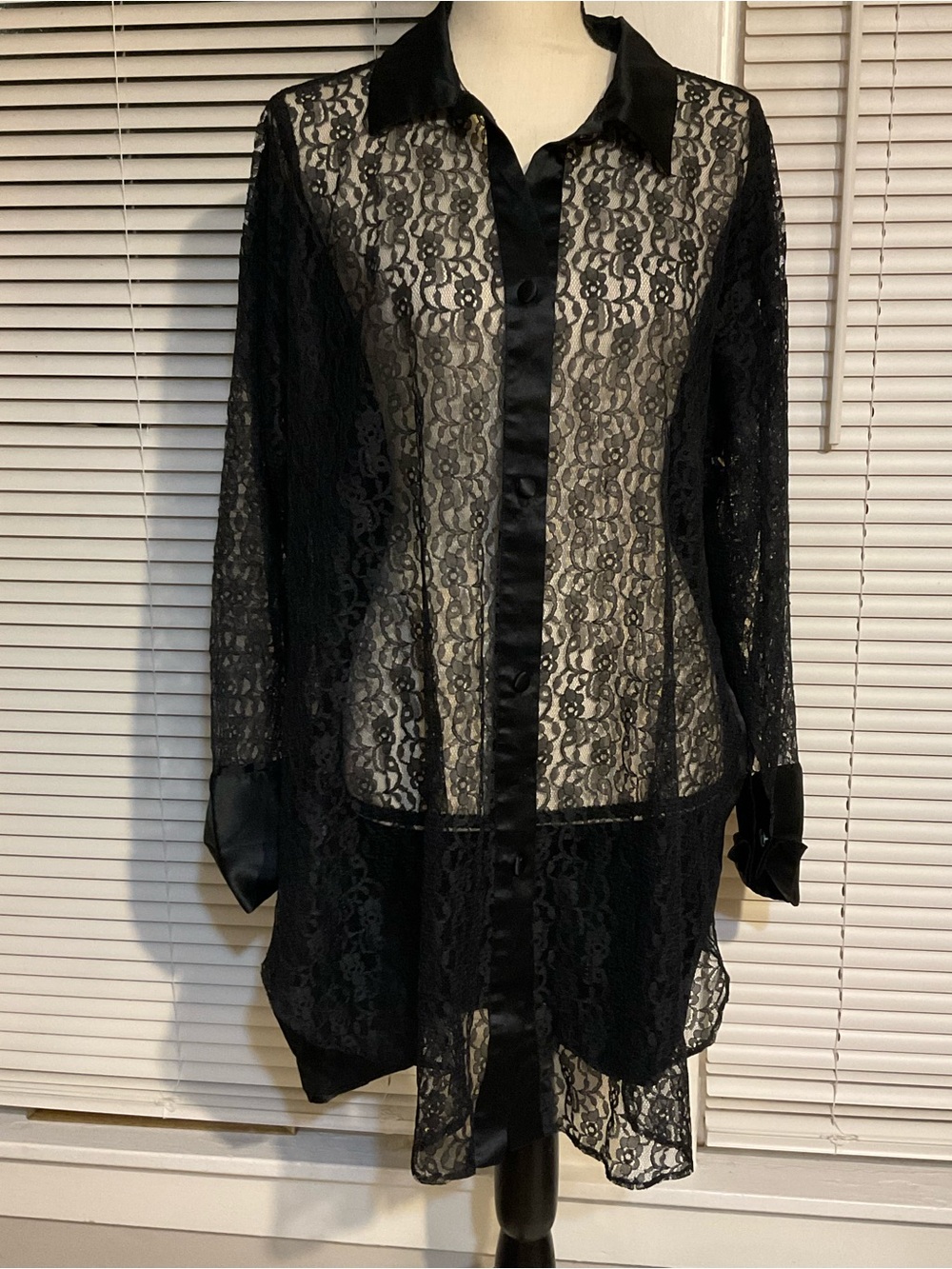 Victoria’sSecret Vintage black sheer lace satin button-down , black, size M/L